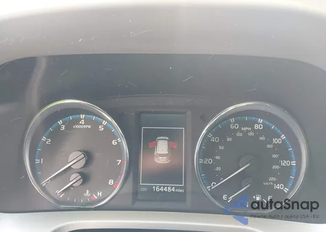 2016 Toyota Rav4 Xle z USA, uszkodzony, nr VIN 2T3RFREV1GW443441